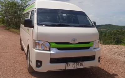 Rental Mobil Toyota Hiace 2025 Murah